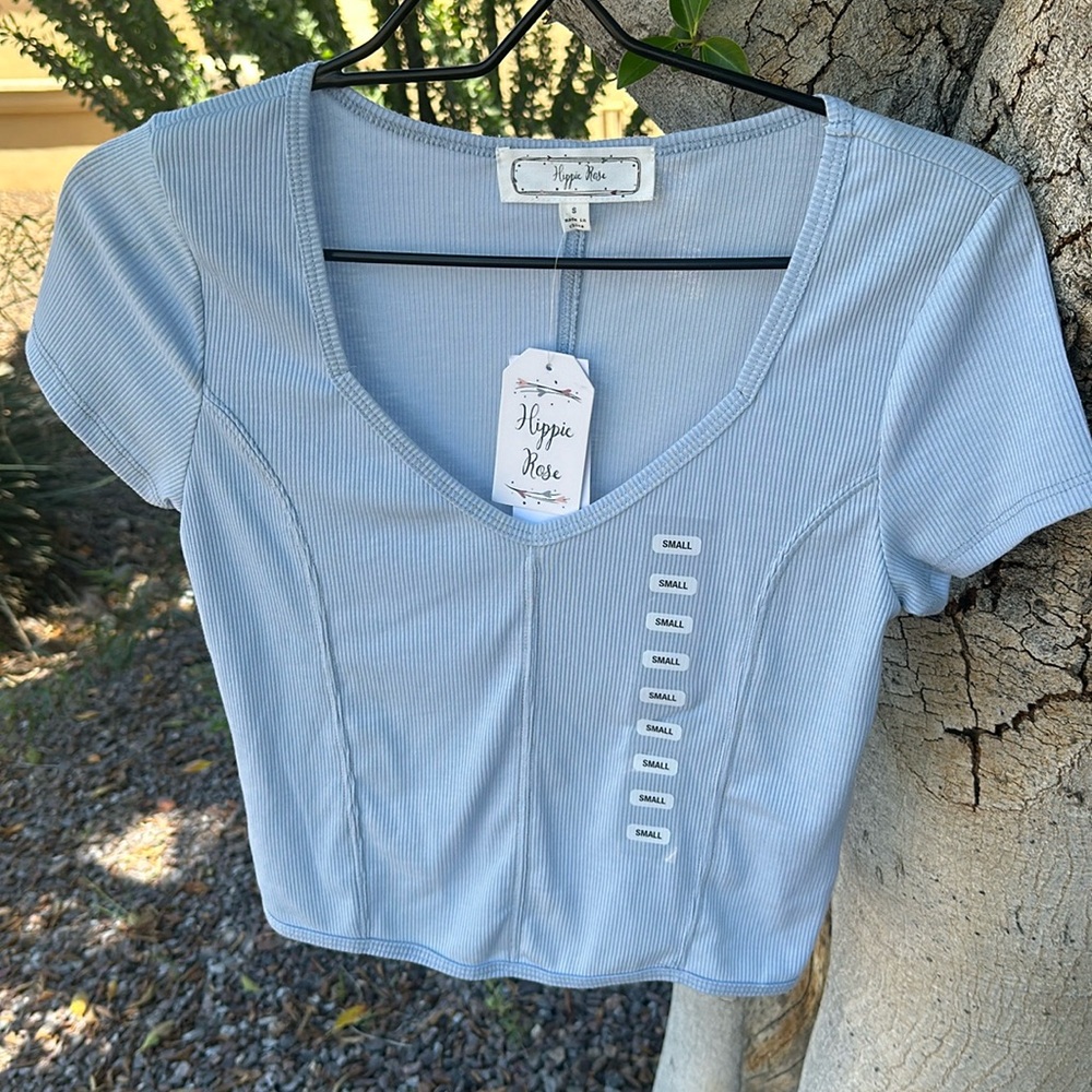 NWT Gorgeous Hippie Rose T-shirt, Size S, skylight blue